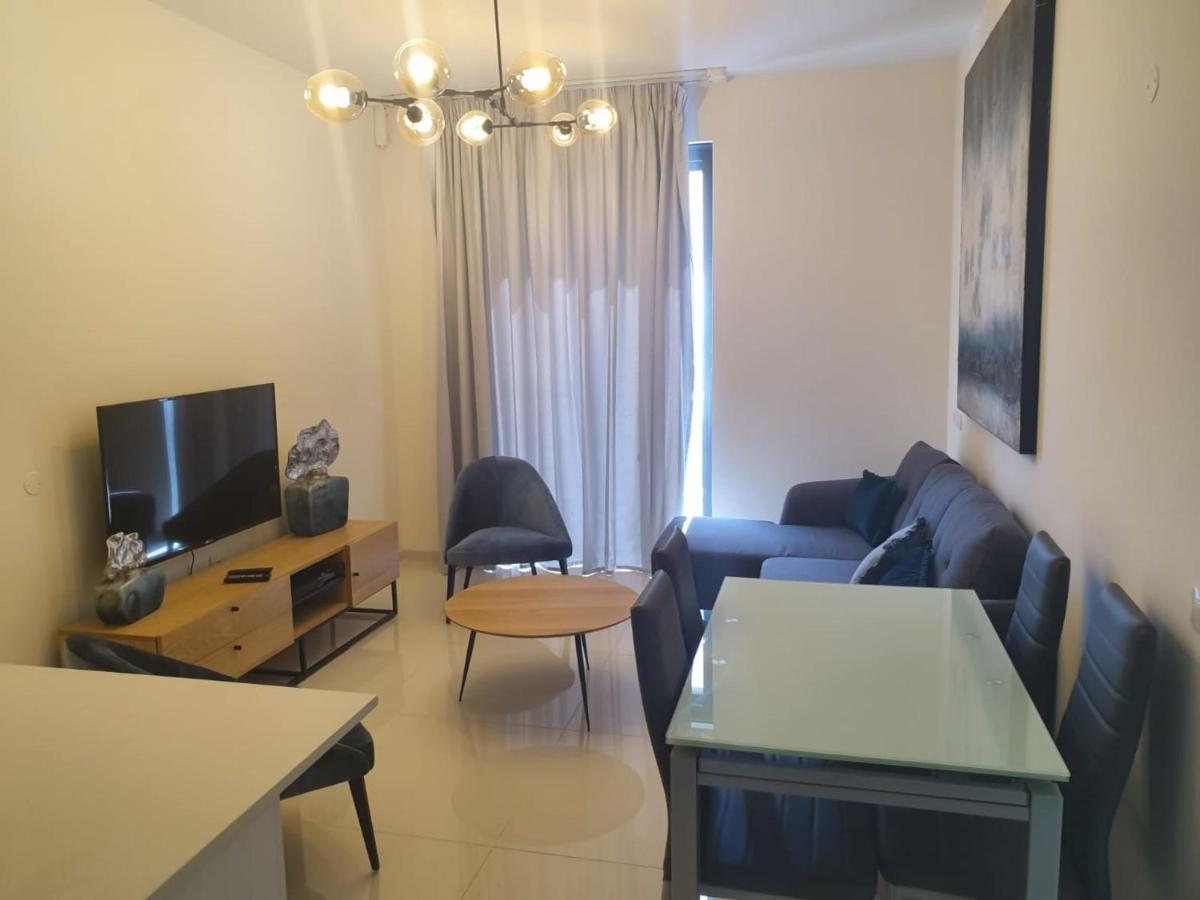 Appartamento New In The Heart Of ! *