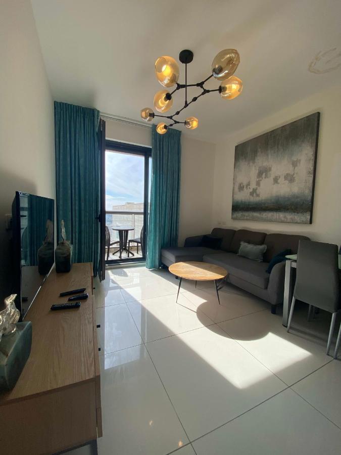 Appartamento New In The Heart Of ! *